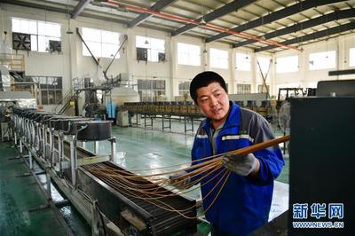 河南南樂(lè):&ldquo;綠色魔法&rdquo;宣戰(zhàn)&ldquo;白色污染&rdquo;